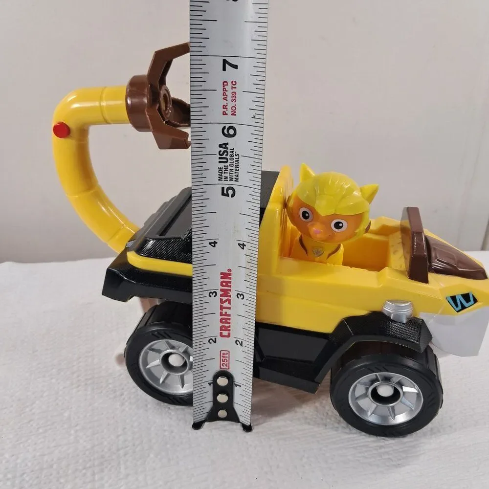 Nickelodeon Paw Patrol Cat Pack Leo’s Feature Vehicle truck car Target Exclusive